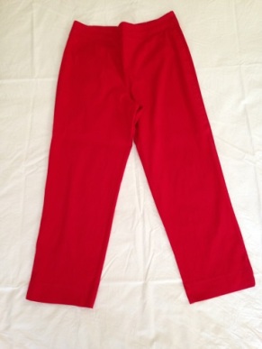 05 Red capri pants